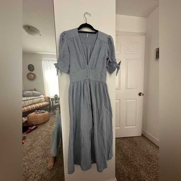 Beautiful Free People long committee dress. - Picture 2 of 6
